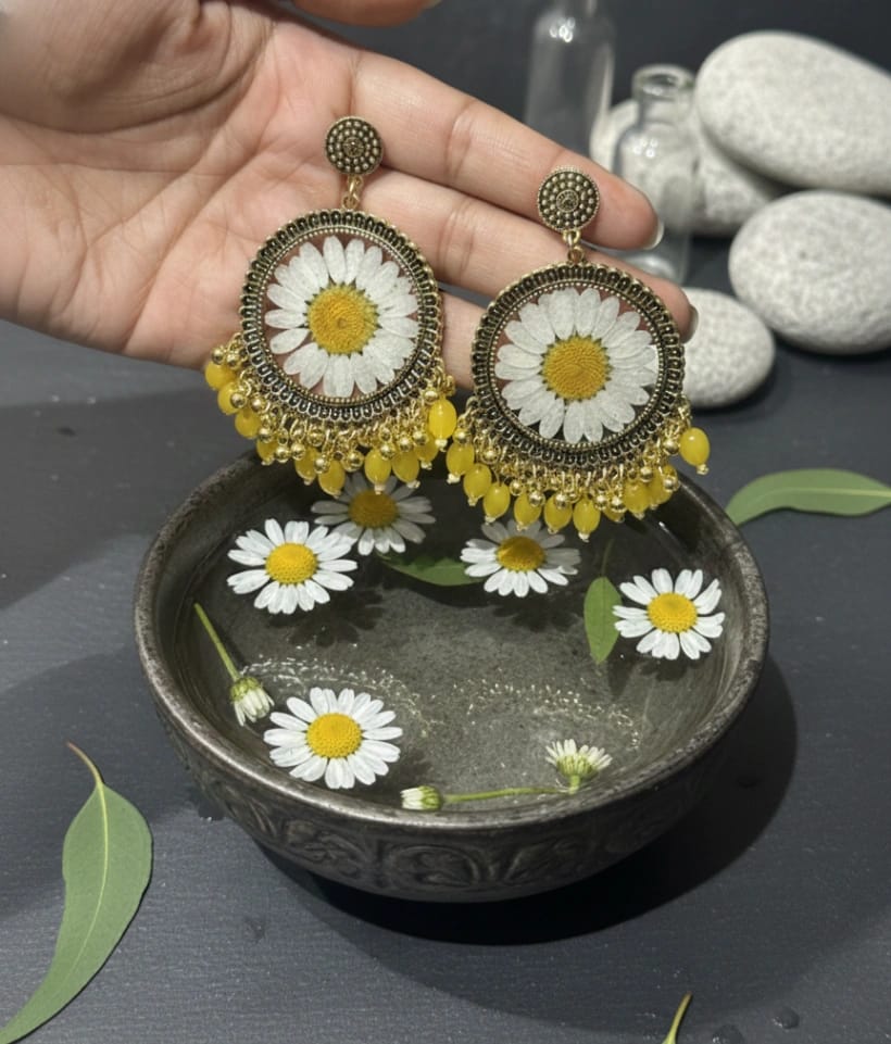 Handcrafted Daisy Flower Resin Earrings - Luxury Handcrafted Resin Art | Sabhya Kala